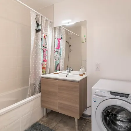 Vire Moulin Furnished Flat 아파트